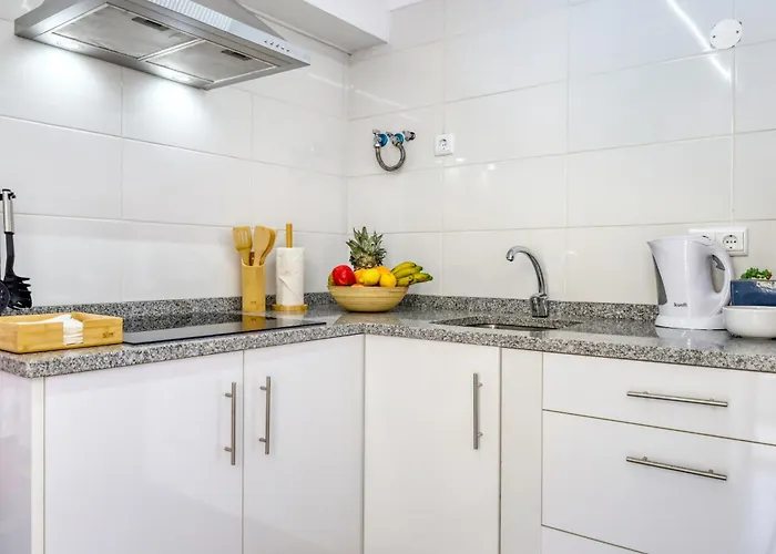 Casa Da Tia Celeste Iii, A In Madeira 公寓 蓬他达维托亚